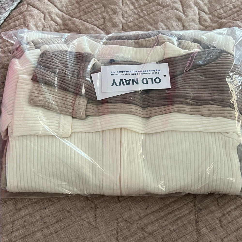 Old Navy Cream and Brown Ribbed Footies